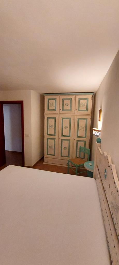 Camera da letto del Corbezzolo con grande armadio